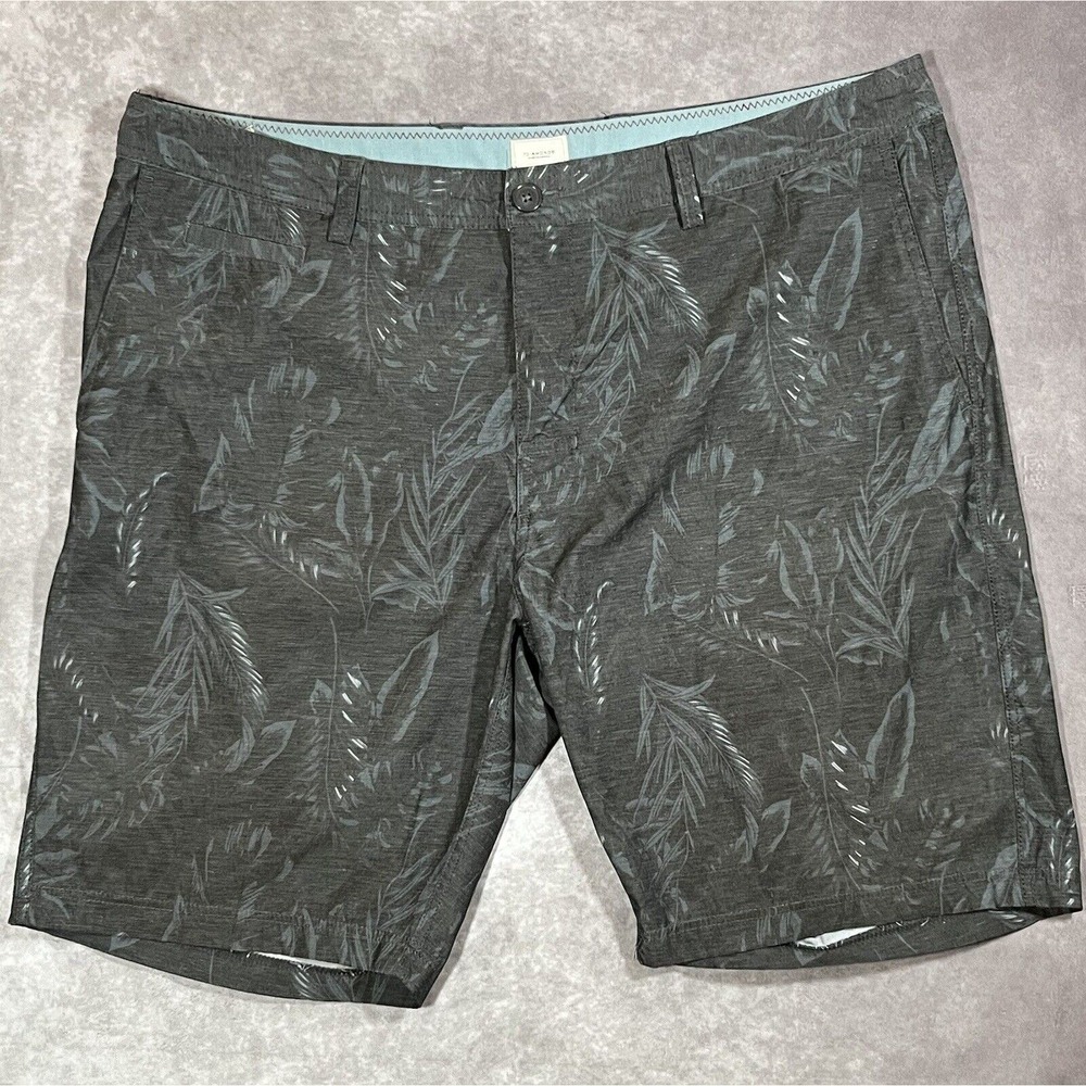 7 Diamonds Men’s Swim Board Shorts Size 40